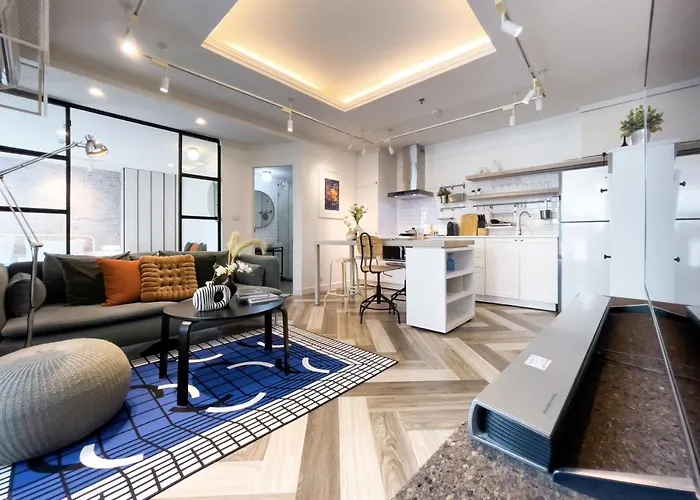 Prime Chidlom 50sqm L Large Kitchen L Walk To Bts L Wifi *