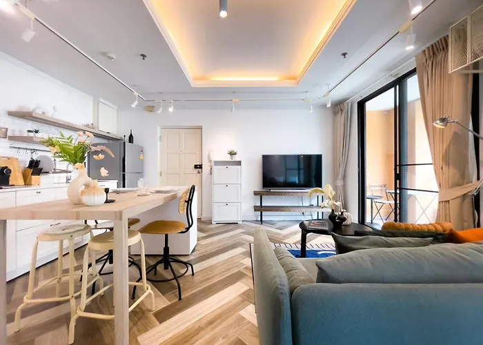 Prime Chidlom 50sqm L Large Kitchen L Walk To Bts L Wifi * Bangkok
