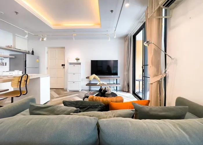 Prime Chidlom 50sqm L Large Kitchen L Walk To Bts L Wifi *