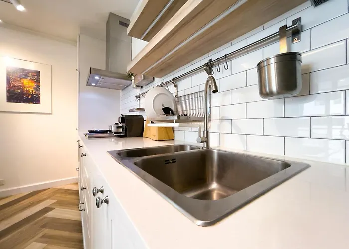 Prime Chidlom 50sqm L Large Kitchen L Walk To Bts L Wifi Casa vacanze *